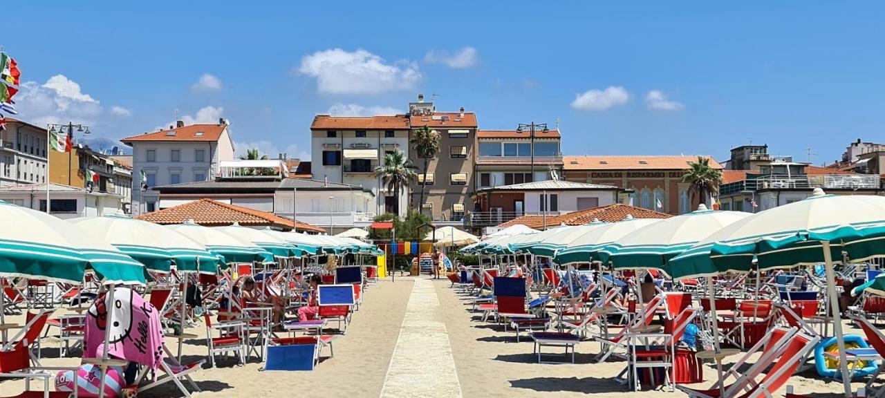 Suite Carducci Viareggio Exterior foto