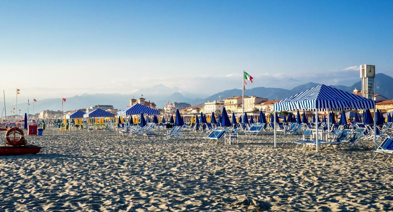 Suite Carducci Viareggio Exterior foto